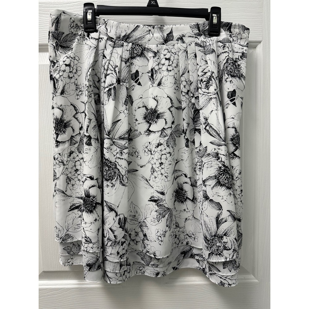 Karl Lagerfeld Paris Floral Pleated A-Line Skirt Black White Size 14 L9DN6303‎